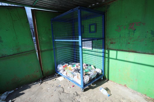 ​В ЮВАО появились новые контейнеры для раздельного сбора мусора