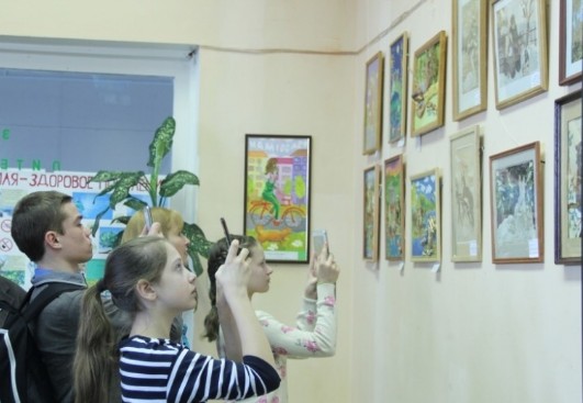 В Мурманске прошла выставка детских работ из вторсырья