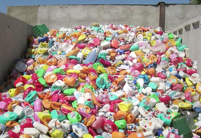 Бытовой пластик – самый распространенный источник мусора